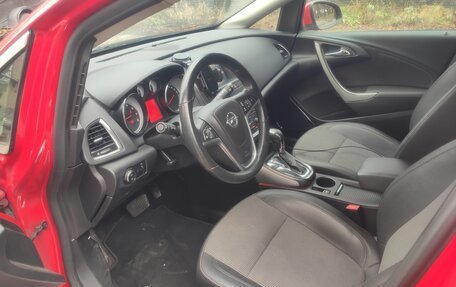 Opel Astra J, 2010 год, 630 000 рублей, 11 фотография