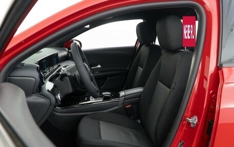 Mercedes-Benz A-Класс, 2019 год, 1 989 999 рублей, 10 фотография