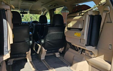 Toyota Vellfire I, 2012 год, 2 299 000 рублей, 10 фотография