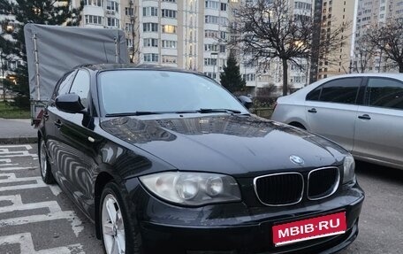 BMW 1 серия, 2010 год, 750 000 рублей, 1 фотография