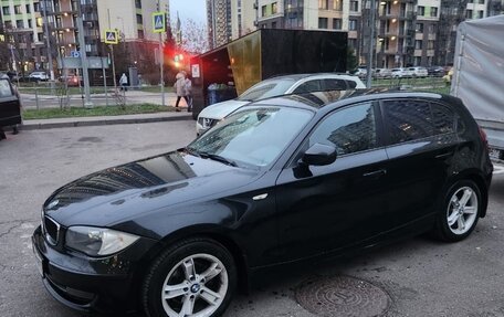 BMW 1 серия, 2010 год, 750 000 рублей, 2 фотография