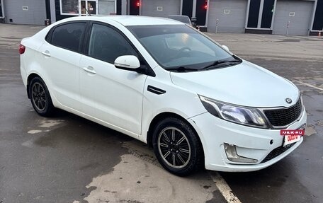 KIA Rio III рестайлинг, 2013 год, 575 000 рублей, 3 фотография