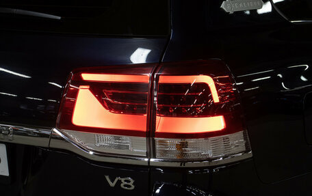 Toyota Land Cruiser 200, 2018 год, 8 898 000 рублей, 28 фотография