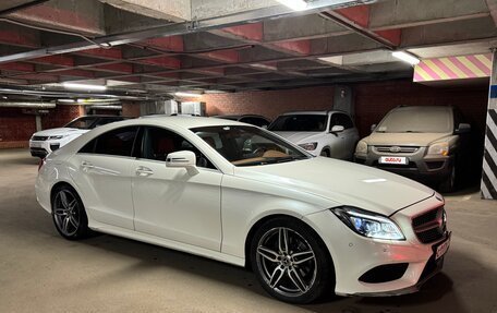 Mercedes-Benz CLS, 2015 год, 2 990 000 рублей, 10 фотография