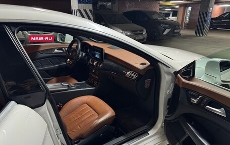 Mercedes-Benz CLS, 2015 год, 2 990 000 рублей, 13 фотография