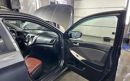 Hyundai Solaris II рестайлинг, 2011 год, 620 000 рублей, 12 фотография