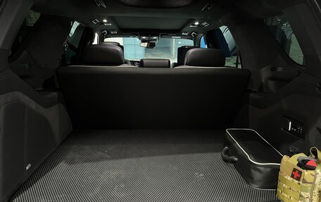 Cadillac Escalade V, 2023 год, 16 000 000 рублей, 15 фотография