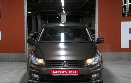Volkswagen Polo VI (EU Market), 2015 год, 798 000 рублей, 2 фотография