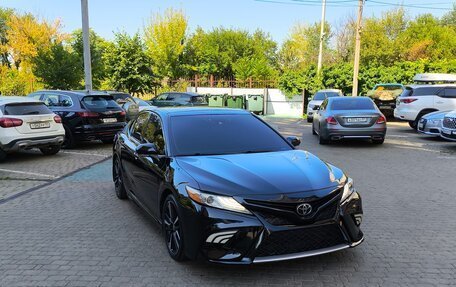 Toyota Camry, 2020 год, 2 190 000 рублей, 2 фотография