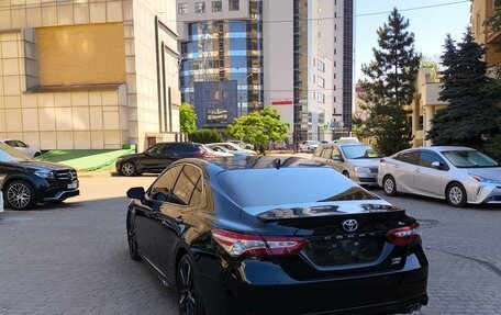 Toyota Camry, 2020 год, 2 190 000 рублей, 6 фотография