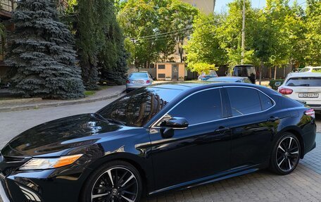 Toyota Camry, 2020 год, 2 190 000 рублей, 4 фотография