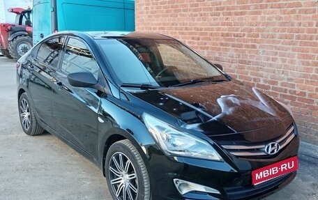 Hyundai Solaris II рестайлинг, 2016 год, 790 000 рублей, 1 фотография