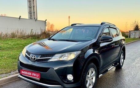 Toyota RAV4, 2014 год, 2 300 000 рублей, 3 фотография