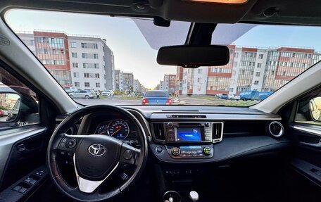 Toyota RAV4, 2014 год, 2 300 000 рублей, 24 фотография