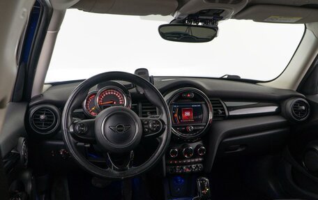 MINI Hatch, 2018 год, 1 798 999 рублей, 6 фотография