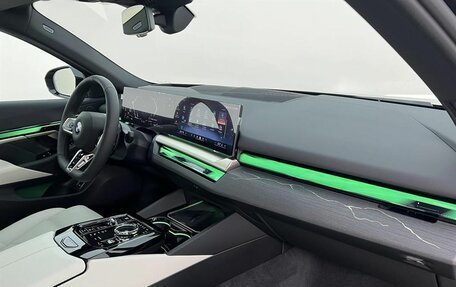 BMW 5 серия, 2025 год, 11 350 000 рублей, 14 фотография