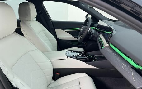 BMW 5 серия, 2025 год, 11 350 000 рублей, 13 фотография