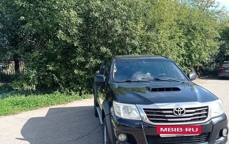 Toyota Hilux VII, 2014 год, 1 450 000 рублей, 2 фотография