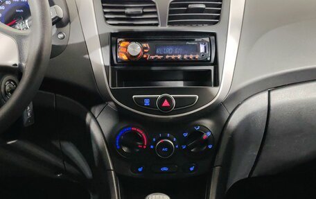 Hyundai Solaris II рестайлинг, 2014 год, 760 000 рублей, 11 фотография