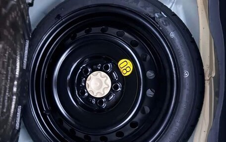 Toyota Corolla, 2021 год, 1 300 000 рублей, 15 фотография