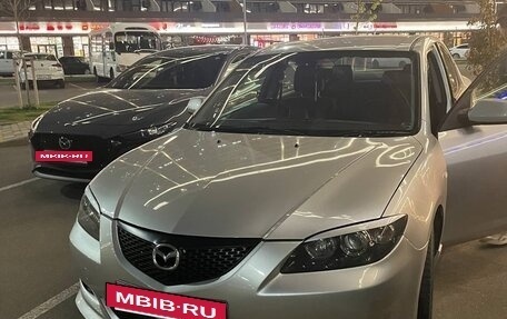 Mazda Axela, 2005 год, 570 000 рублей, 2 фотография