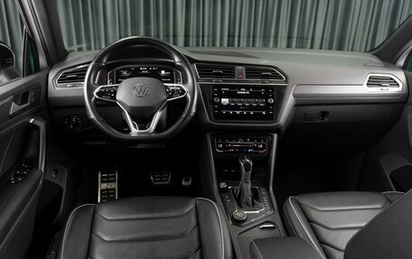 Volkswagen Tiguan II, 2021 год, 3 990 000 рублей, 8 фотография