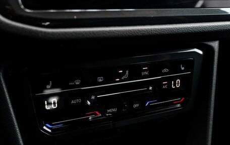 Volkswagen Tiguan II, 2021 год, 3 990 000 рублей, 14 фотография