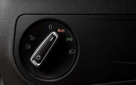 Volkswagen Tiguan II, 2021 год, 3 990 000 рублей, 19 фотография