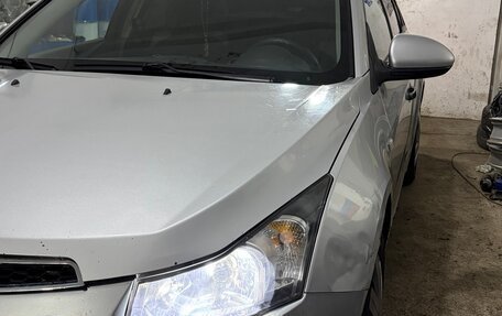 Chevrolet Cruze II, 2010 год, 450 000 рублей, 2 фотография