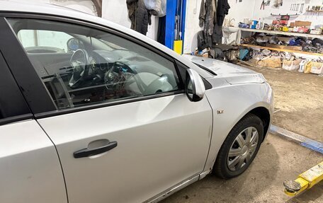 Chevrolet Cruze II, 2010 год, 450 000 рублей, 9 фотография