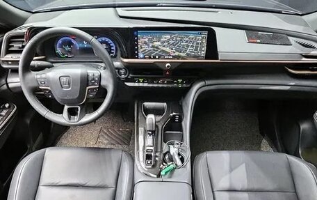 Toyota Crown, 2024 год, 6 550 000 рублей, 6 фотография