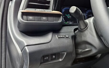 Toyota Crown, 2024 год, 6 550 000 рублей, 14 фотография