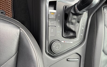 Volkswagen Tiguan II, 2017 год, 2 300 000 рублей, 8 фотография