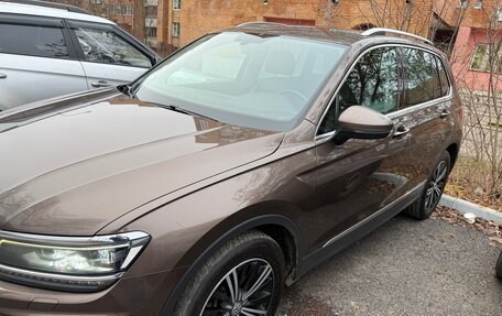 Volkswagen Tiguan II, 2017 год, 2 300 000 рублей, 3 фотография