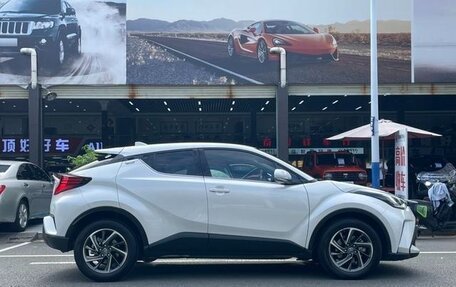 Toyota C-HR I рестайлинг, 2021 год, 1 845 003 рублей, 5 фотография