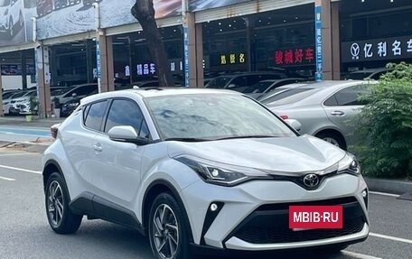 Toyota C-HR I рестайлинг, 2021 год, 1 845 003 рублей, 2 фотография