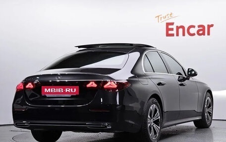 Mercedes-Benz E-Класс, 2025 год, 5 564 000 рублей, 3 фотография