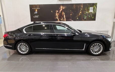 BMW 7 серия, 2019 год, 6 795 000 рублей, 11 фотография