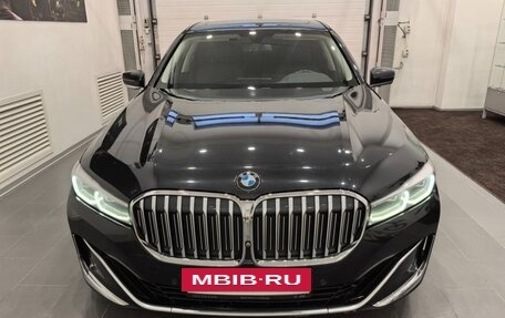 BMW 7 серия, 2019 год, 6 795 000 рублей, 13 фотография