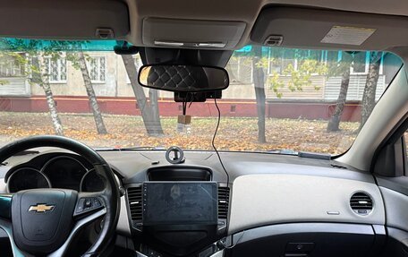 Chevrolet Cruze II, 2011 год, 650 000 рублей, 2 фотография