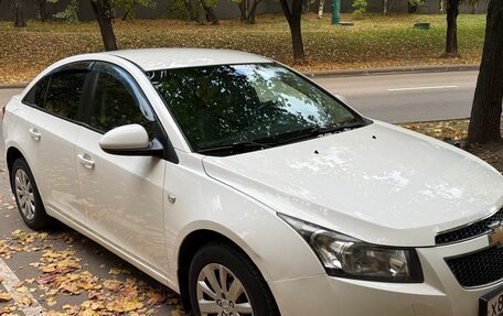 Chevrolet Cruze II, 2011 год, 650 000 рублей, 5 фотография