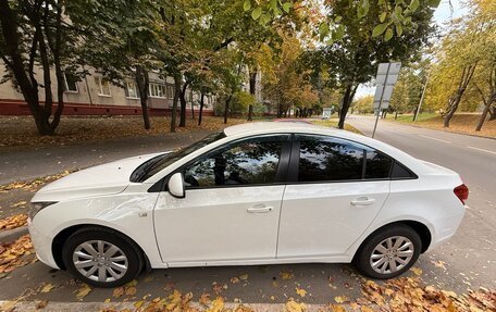 Chevrolet Cruze II, 2011 год, 650 000 рублей, 10 фотография