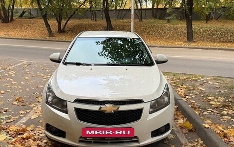 Chevrolet Cruze II, 2011 год, 650 000 рублей, 4 фотография