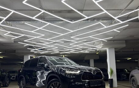 Toyota Highlander, 2025 год, 5 900 000 рублей, 1 фотография