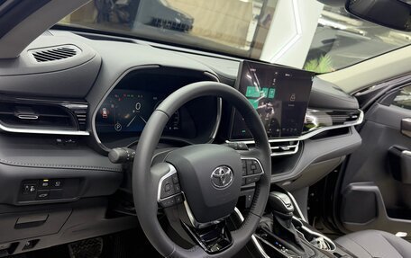 Toyota Highlander, 2025 год, 5 900 000 рублей, 22 фотография