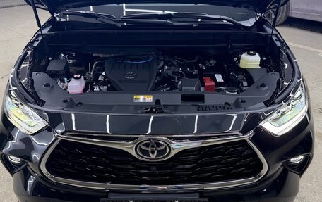 Toyota Highlander, 2025 год, 5 900 000 рублей, 39 фотография