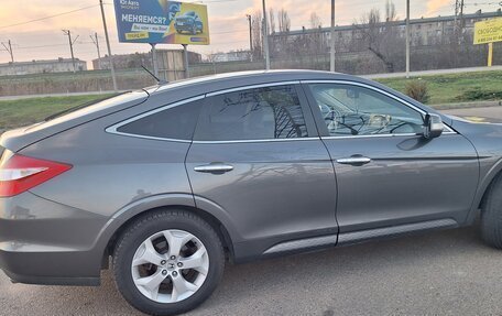 Honda Crosstour I рестайлинг, 2011 год, 1 700 000 рублей, 15 фотография