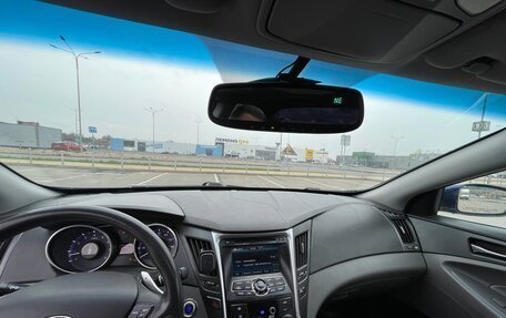 Hyundai Sonata VI, 2010 год, 750 000 рублей, 12 фотография