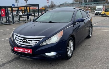 Hyundai Sonata VI, 2010 год, 750 000 рублей, 8 фотография