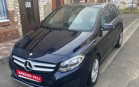 Mercedes-Benz B-Класс, 2016 год, 1 850 000 рублей, 4 фотография